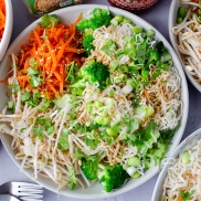 A root formula for a quick and easy ramen salad with fresh vegetables