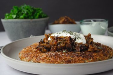 A quick and easy recipe for crisp and delicious potato rostis which can be a hearty vegan meal with the right toppings