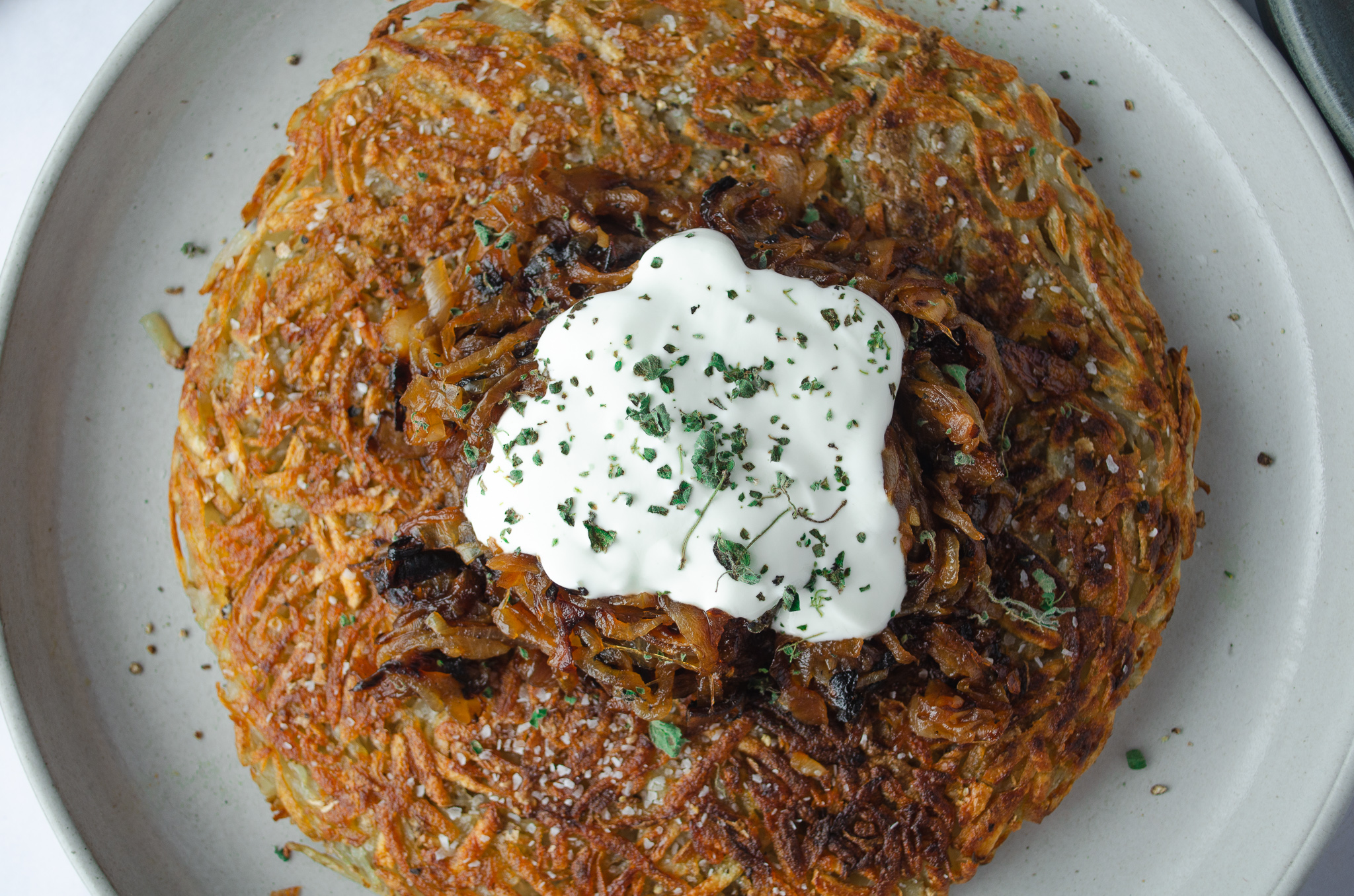 A quick and easy recipe for crisp and delicious potato rostis which can be a hearty vegan meal with the right toppings